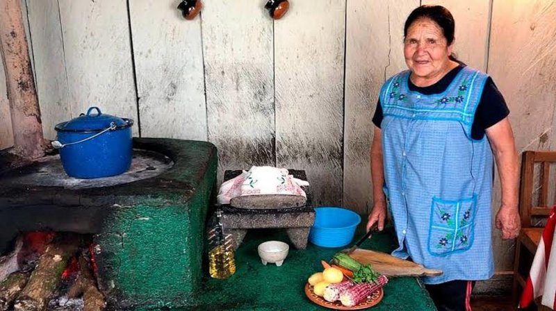 Forbes reconoce a Doña Ángela como una de las 100 mujeres más PODEROSAS de México