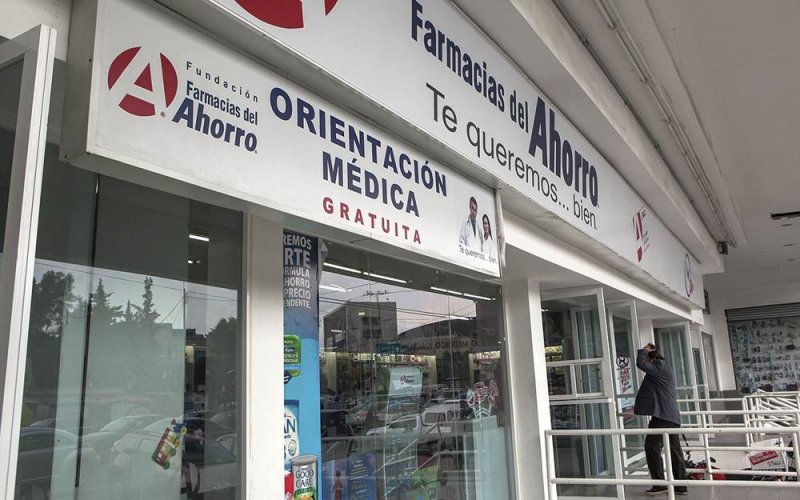 CAPACITARÁ UNAM y Gobierno de CDMX a médicos de farmacias para detectar casos de COVID-19
