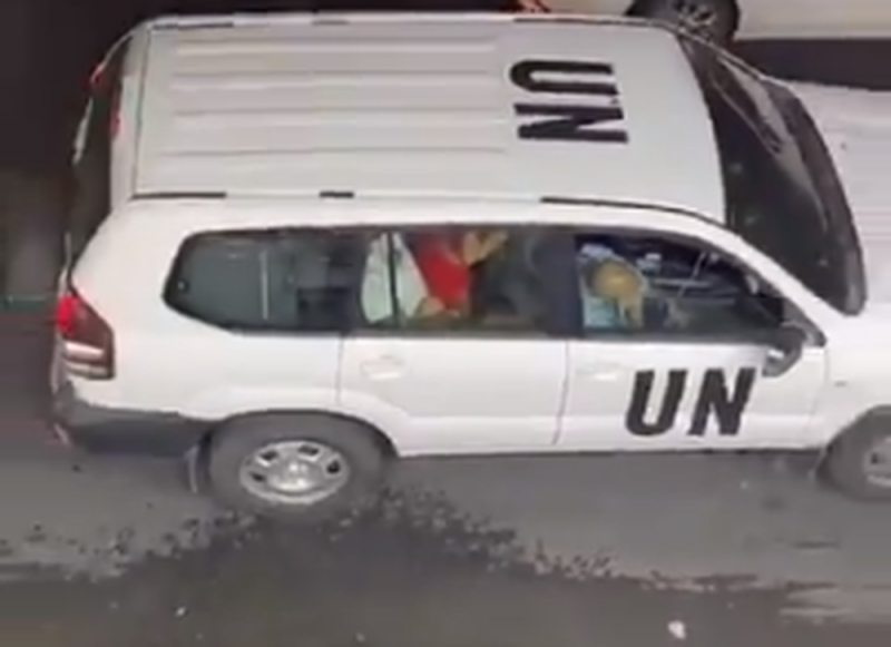 Cachan a EMPLEADOS de la ONU haciendo “el delicioso” en camioneta oficial