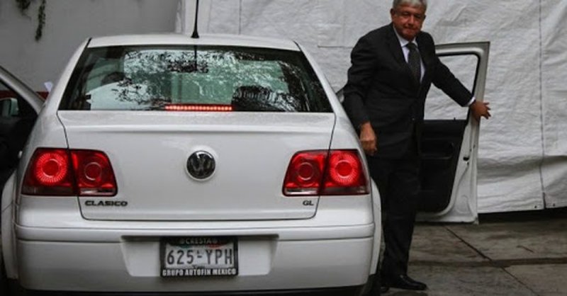 Esto fue lo que dijo Semovi sobre las placas del Jetta de AMLO