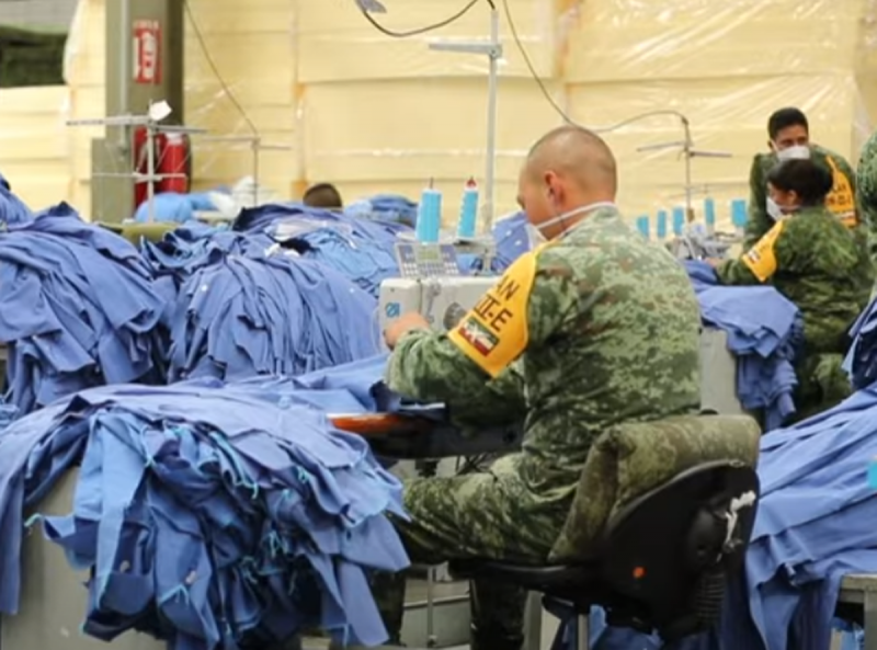 SEDENA cambia fabricar UNIFORMES para soldados a uniformes para personal de SALUD