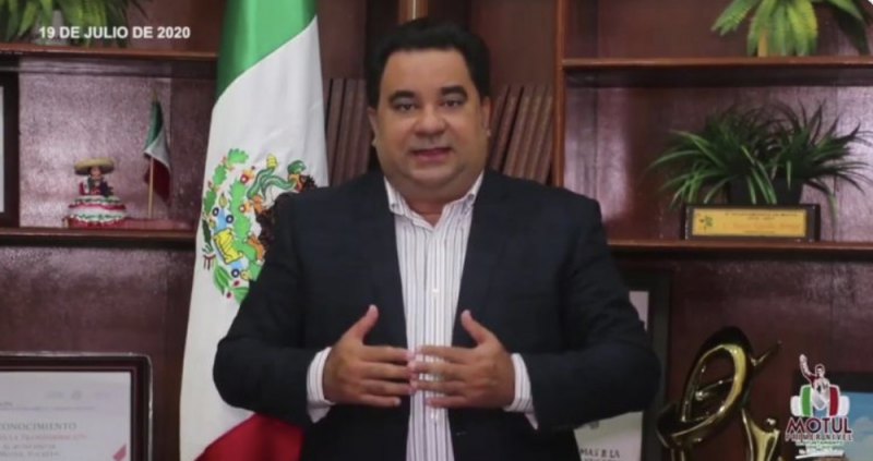 “El covid nos está llevando a la CHINGADA”, reclama alcalde de Yucatán a AMLO