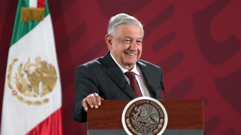 AMLO: Los conservadores son IGNORANTES, ni siquiera saben qué es el COMUNISMO