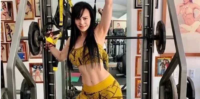 Maribel Guardia REVELA la fórmula secreta para CONSERVARSE así a sus 61 años