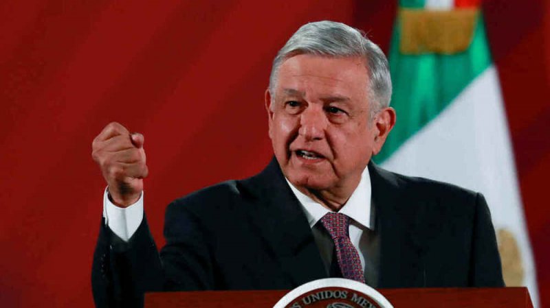 AMLO ve NERVIOSO a Calderón tras llamado a rebelión armada “Por algo será”