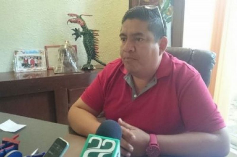 Detiene Fiscalía a ex ALCALDE de Zacatepec por pagar OBRAS FANTASMA