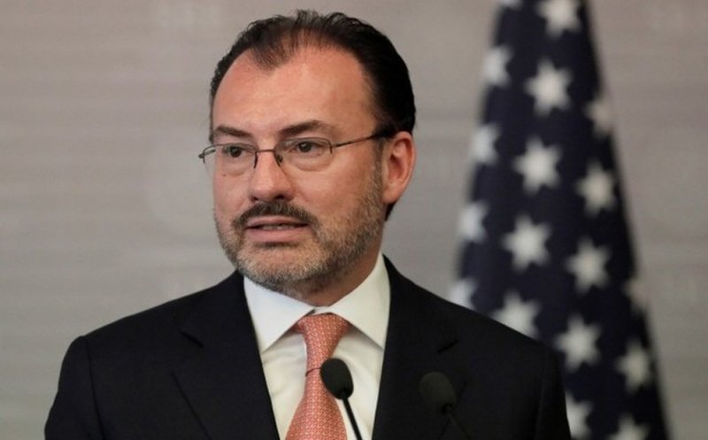 Universidad de Massachusetts hace caso omiso de señalamientos y acelera CONTRATACIÓN de Videgaray