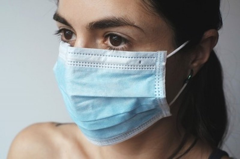 ¿El cubrebocas de tela disminuye los contagios de Coronavirus?