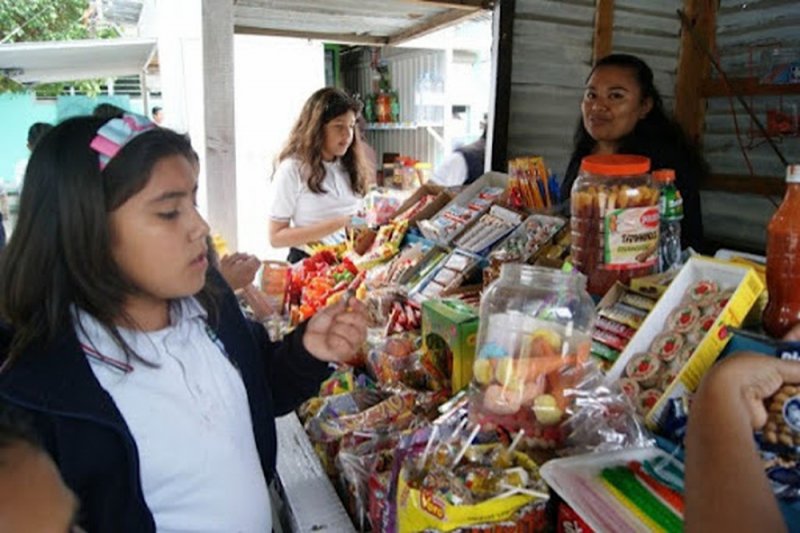 Se une Tabasco a Estados que PROHÍBEN la venta de comida CHATARRA a niños