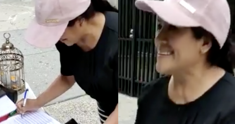 Con una gran sonrisa, mexicanos en EU también firman para enjuiciar a expresidentes (VIDEO)