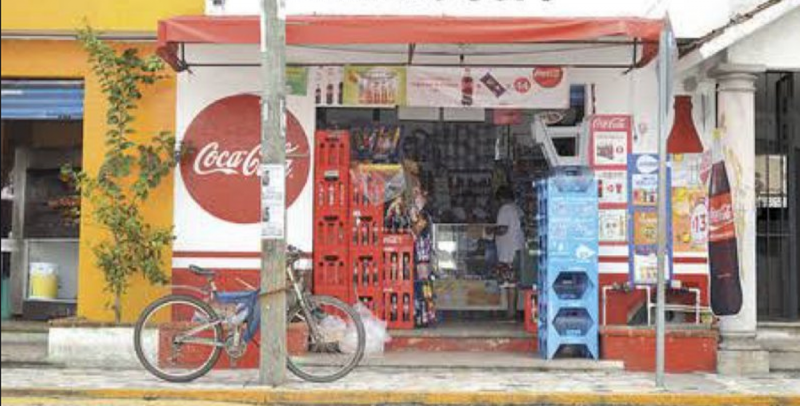 Usuarios le tunden a FEMSA por presionar a abarroteros para firmar petición CONTRA nuevo ETIQUETADO