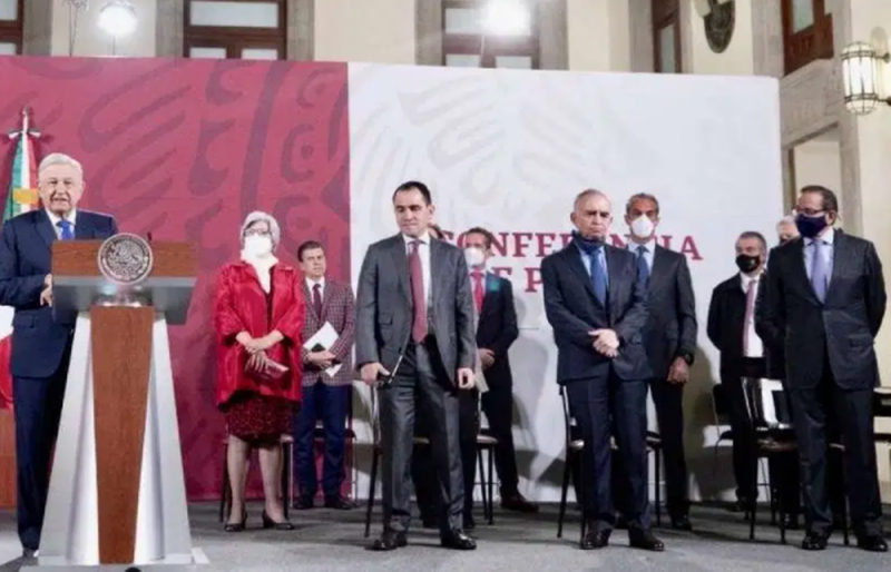 #HISTÓRICO| AMLO firma acuerdo de 39 proyectos  de infraestructura con inversión público-privaday