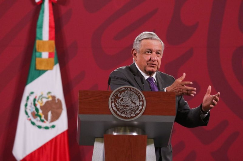 AMLO prepara iniciativa para DESAPARECER el Outsourcing en México