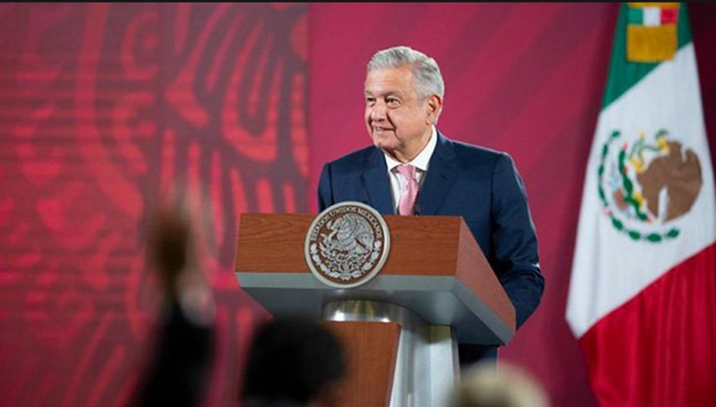 Exhibe AMLO en la mañanera llamada telefónica que comprobaría el FRAUDE de 2006