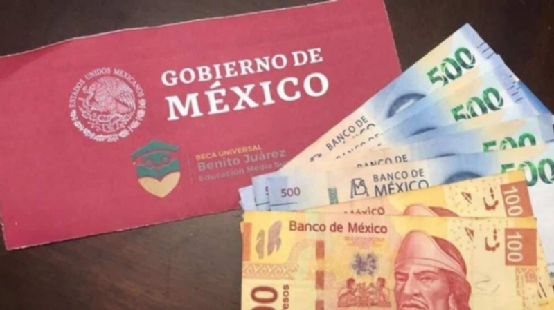 4T deposita por adelantado a estudiantes en México su Beca Benito Juárez