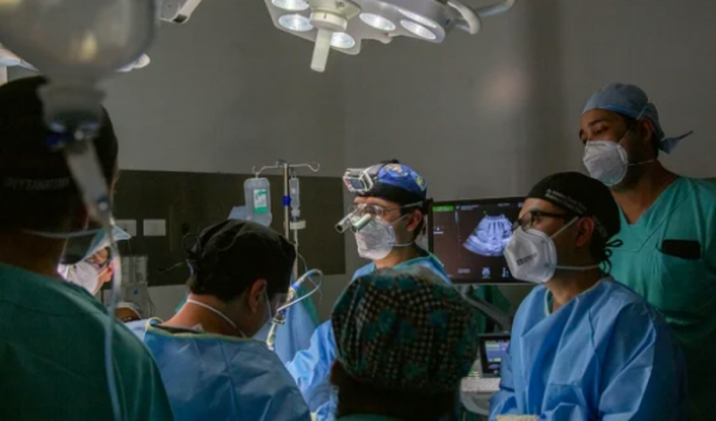 Reportan como exitosa la primer cirugía fetal en CDMX; participa equipo de 30 personas
