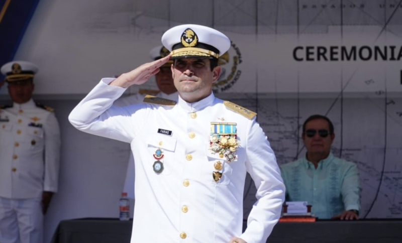 Almirante involucrado en huachicol fiscal pelea legalmente para seguir en la Marina 