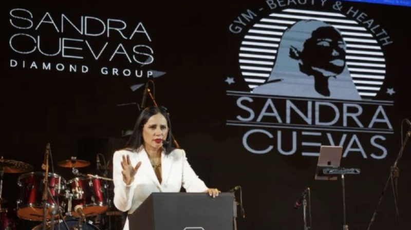 Sandra Cuevas ofrece oportunidad laboral en su empresa Diamond Group