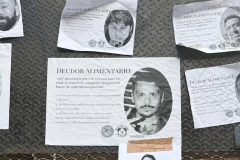 Exhiben a Christian Nodal en tendedero de deudores alimenticios durante marcha del 8M 