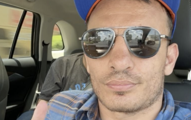 Omar Chávez comparte VIDEO con poderoso mensaje tras salir de prisión: “He vuelto”