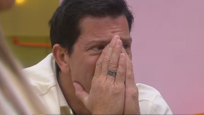 “La alegría de la casa”: Yahir rompe en llanto por la salida de Aldo Rendón de LCDLF