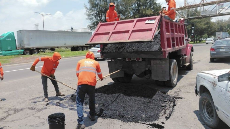 Tlajo refuerza intervenciones y bacheo para renovación de infraestructura vial