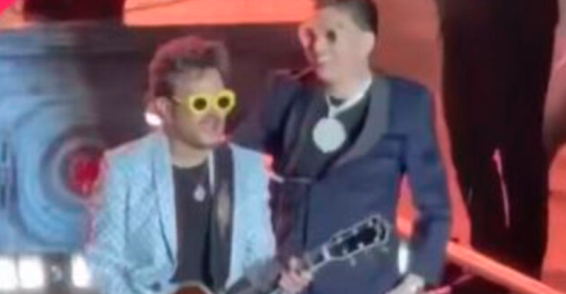 Aleks Syntek y Dani Flow sorprendieron al público durante un concierto (VIDEO)