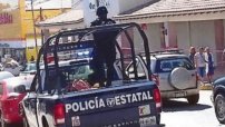 Estudiantes de prepa denuncian que policías de Oaxaca mataron a “el güero”, su perro amigo