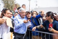 “Estamos cumpliendo nuestras promesas a pesar del cochinero que dejó EPN”, dice AMLO