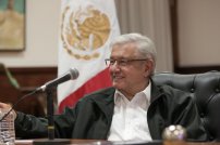 “Hipócritas”, AMLO contesta a Krauze y sus secuaces, quienes han llamado a una alianza electoral 