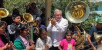 AMLO crea comisión para distribuir recursos a las Escuelas Musicales Indígenas del país