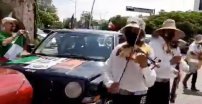 Realizan caravana AntiAMLO en Guadalajara y hasta mariachi llevan (VIDEO)