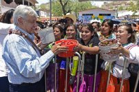 Para conectar a todo el país, AMLO creará empresa pública para dar servicio de internet gratis.