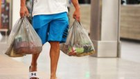 Diputados aprueban reforma para prohibir bolsas de plástico y popotes en Puebla.