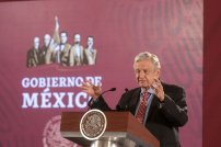 AMLO le lanza fuerte indirecta a Germán Martínez por haber renunciado al IMSS. 