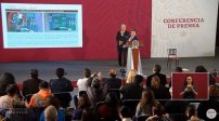 AMLO exhibe software con el que gasolineras roban a automovilistas