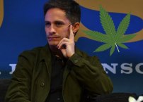 Gael García obtiene permiso de un juez para consumir “mota” para divertirse