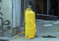 Emiten alerta en seis estados por robo de cilindro de gas cloro; contacto con él puede ser fatal