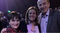 Usuarios le tunden a Paty Chapoy por presumir fotografía con Felipe Calderón y Margarita Zavala.