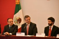 Ebrard propone internacionalización de las ciudades de México 