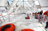 Anuncia Sheinbaum pista de hielo ecológica en el Zócalo a partir del sábado