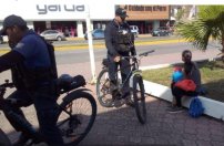 Policías de Ciudad Madero compran medicina a mamá sin recursos