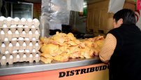 Avicultores garantizan abasto de pollo, huevo y pavo en todos los mercados de México