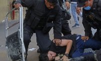 Policía de Alfaro busca en sus domicilios a jóvenes que se manifestaron para AMEDRENTARLOS