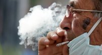 ¿El coronavirus se transmite por medio del humo del CIGARRO? Esto dijo la OMS