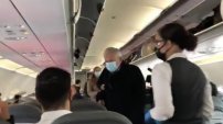 Con aplausos y gritos de “¡Presidente, Presidente!”, reciben a AMLO en vuelo a Chihuahua (VIDEO)