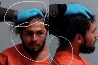 Policías en EU le ROMPEN el  CUELLO a latino; le sostienen la cabeza para tomarle la foto