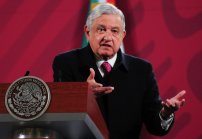 AMLO reitera LLAMADO a la población a no salir de casa